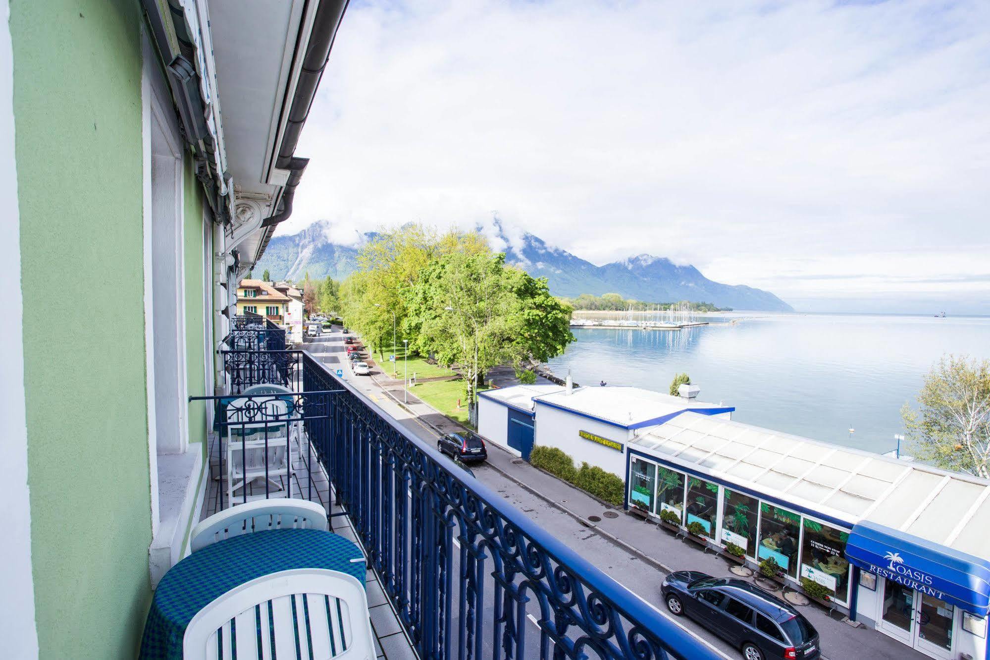 Hotel Du Port Вилньов Екстериор снимка